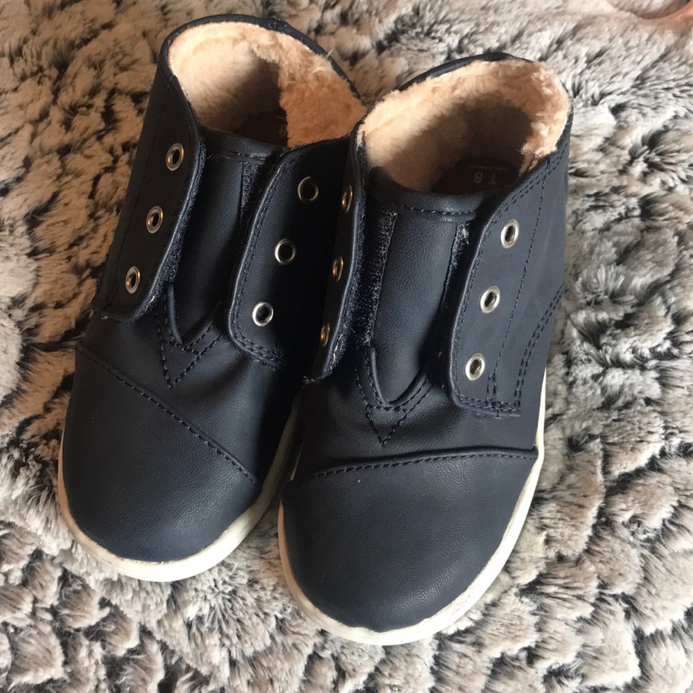 Navy Blue Toms